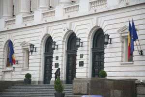BNR: Creditul neguvernamental a scăzut cu 0,3% în iulie